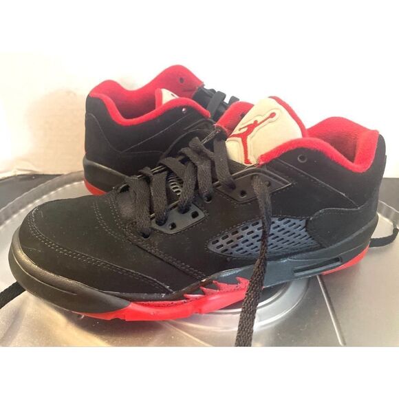 Air Jordan 5 Retro Top 3 (CZ2989-001) GS Size 6.5 | eBay AIR JORDAN V 5 RETRO LOW GS USED SIZE 6.5Y BLACK GYM RED 314338 001